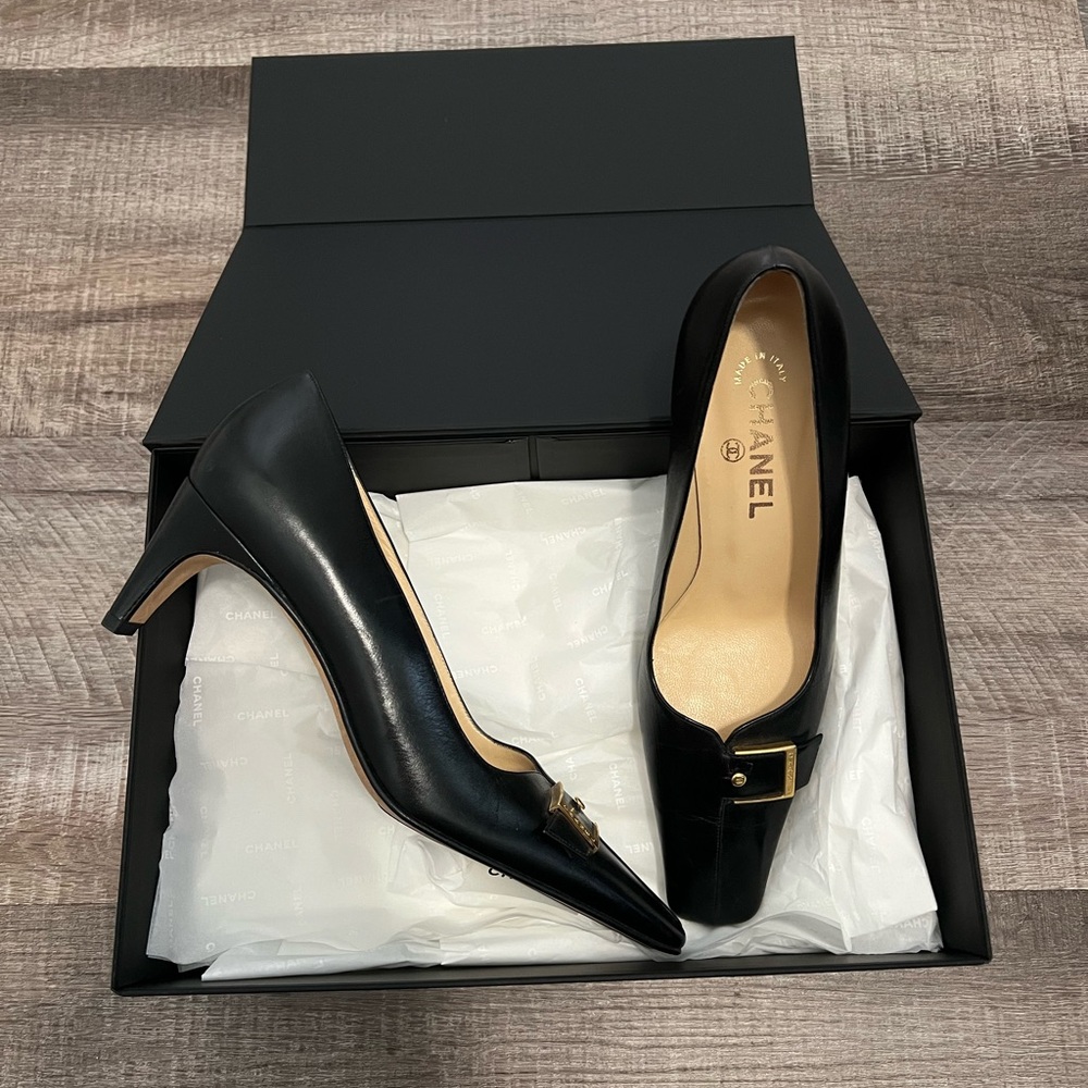 CHANEL Pumps AUTHENTIC
